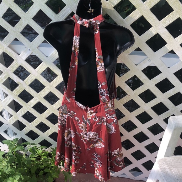 Audrey 3+1 Dresses & Skirts - Audrey 3+1 floral midi dress.. high neck